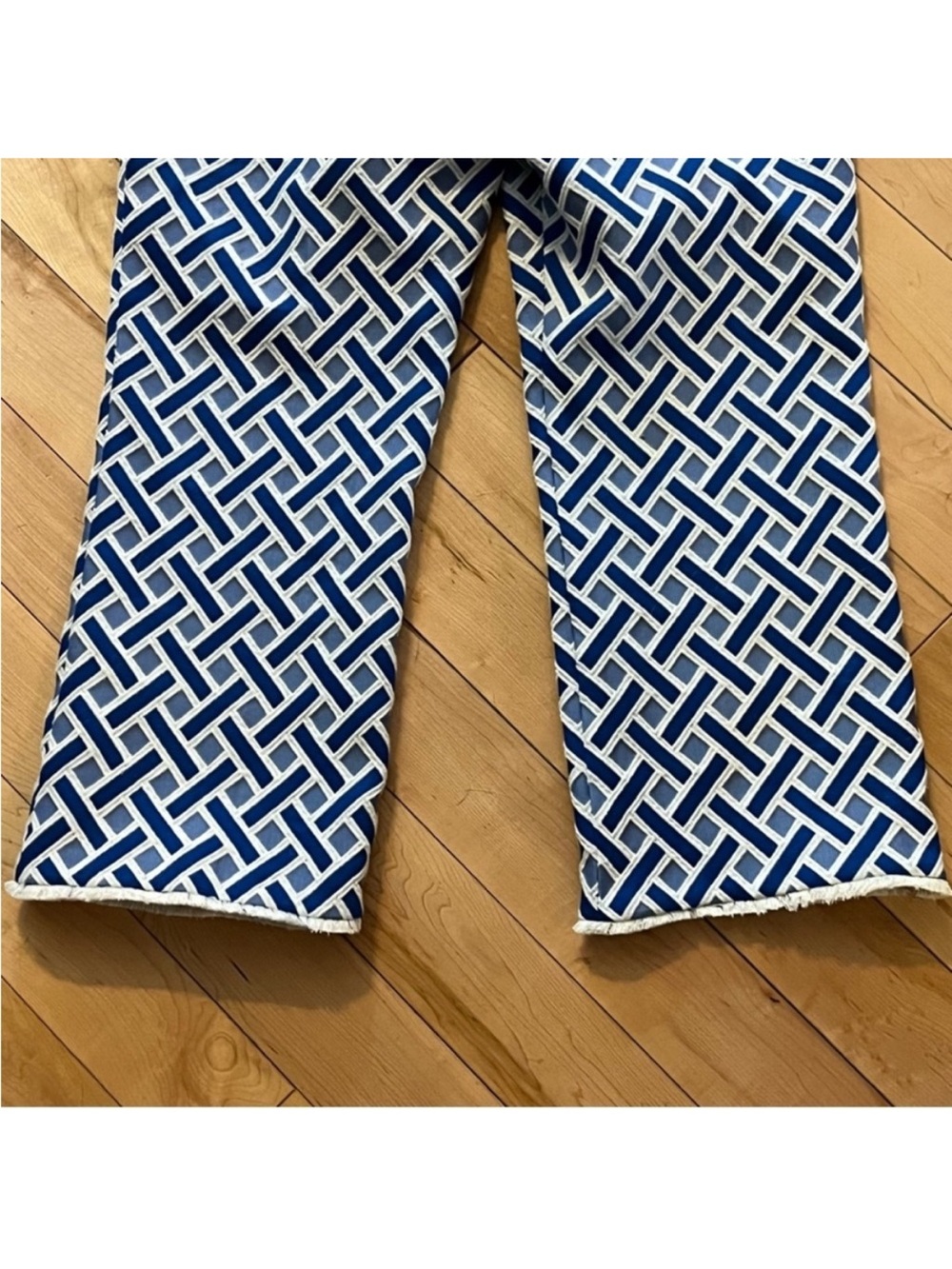 Trina Turk Kick Flare Fringe Trim Pant in Majorelle Blue & White size six (6) - Picture 10 of 11